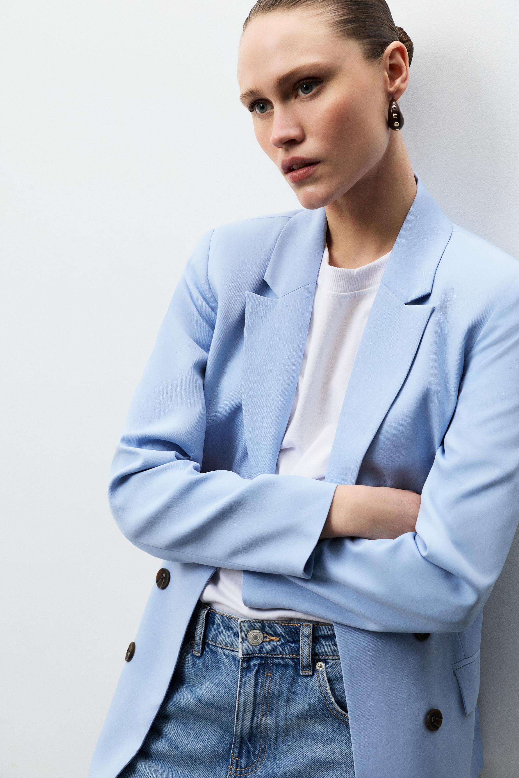 Blazer básico azul celeste