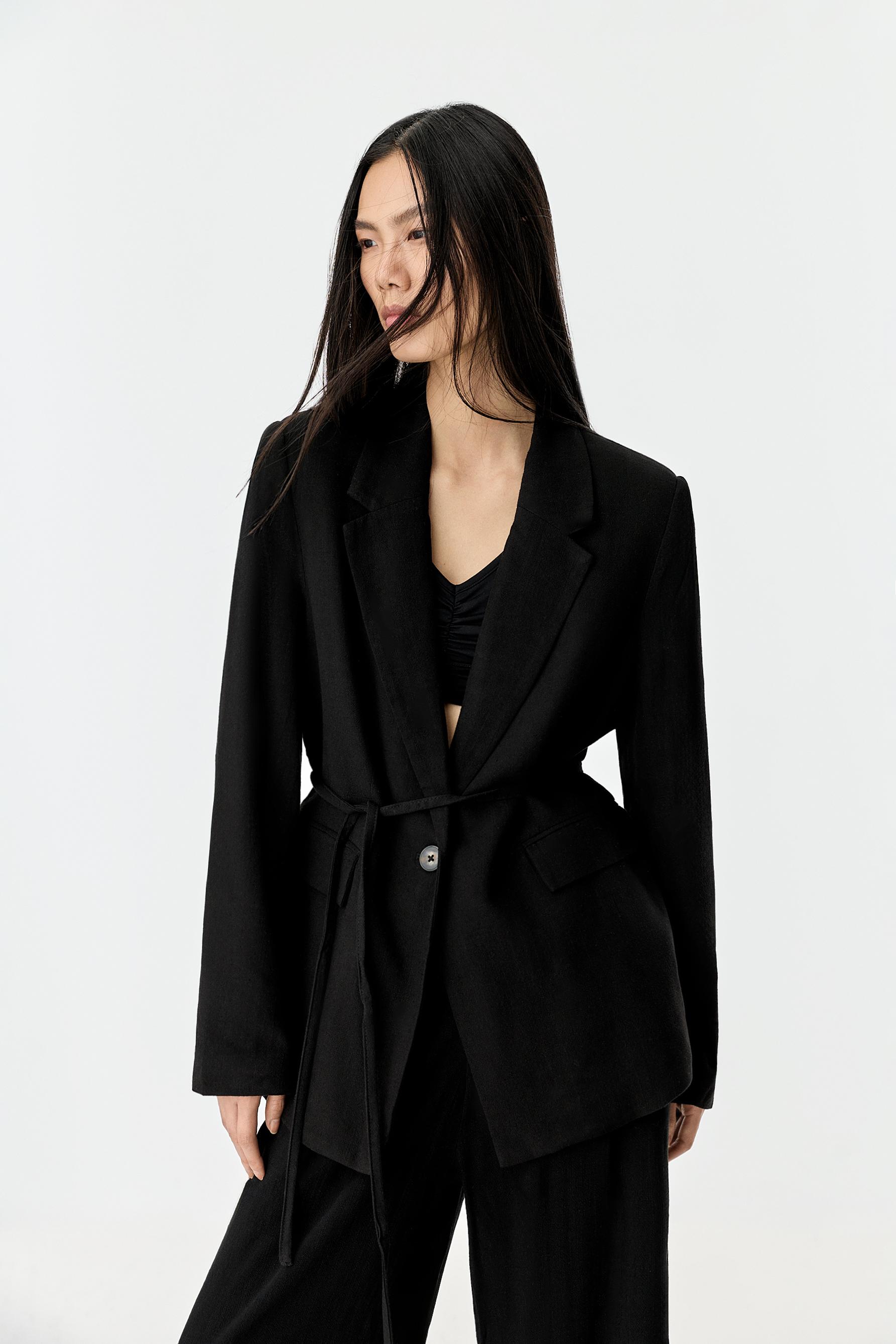 Blazer rústico de linho preto